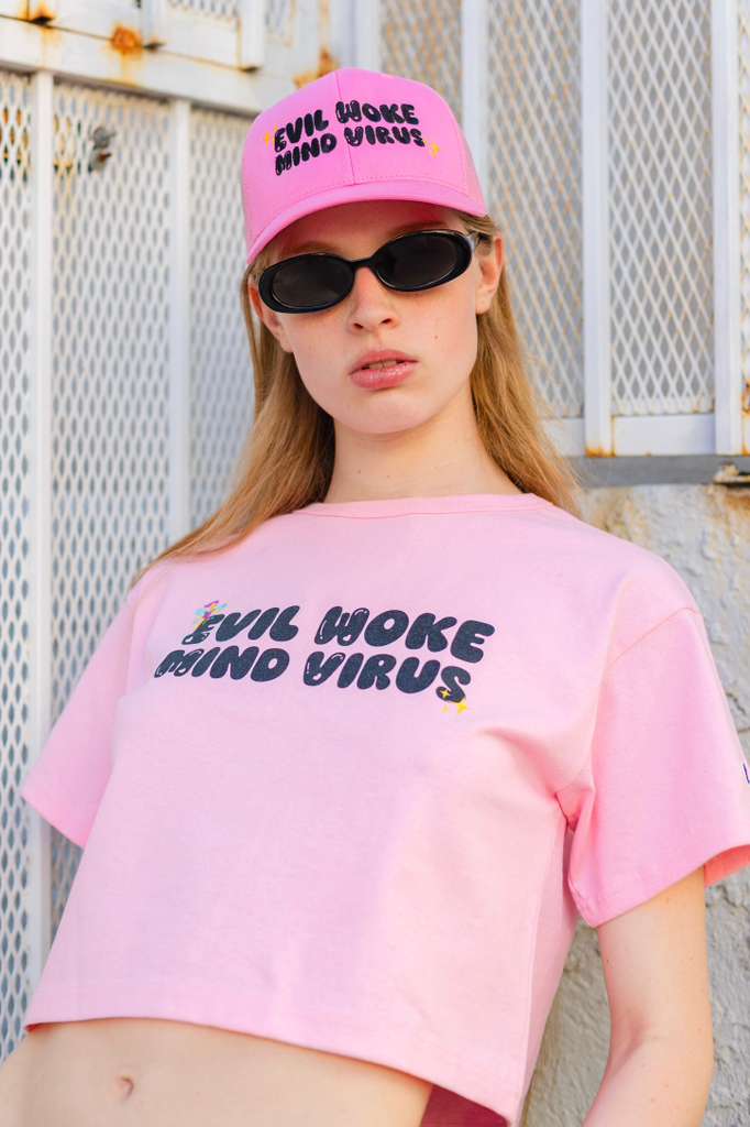 Vivllainous Champion Cropped Crewneck T-Shirt (US Exclusive)
